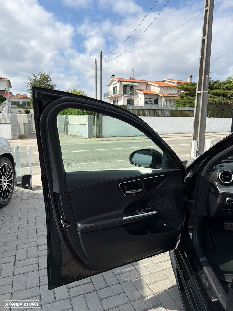 Mercedes-Benz C 300 d AMG Line - 26