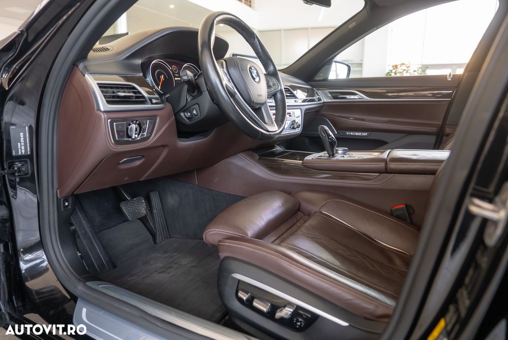 BMW Seria 7 740Le iPerformance - 16