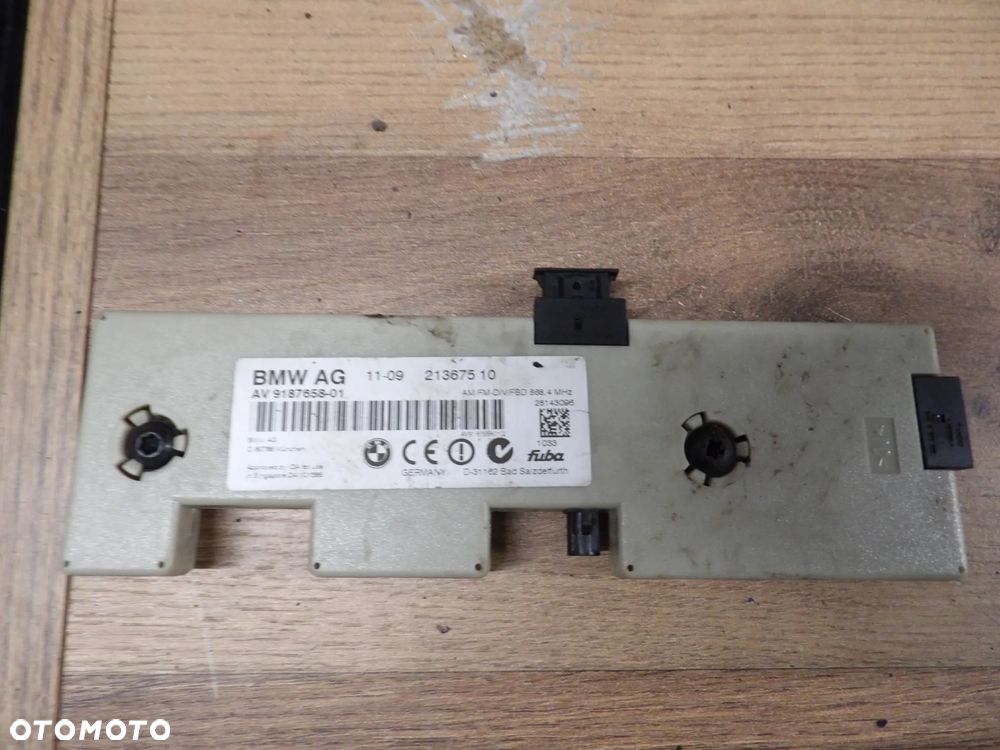 BMW - E90 - WZMACNIACZ ANTENY - 9187658 - 1