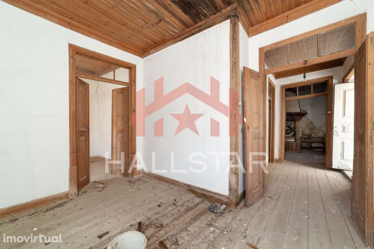 Moradia T4 / Para Reconstrução / Reguengo do Fetal - Grande imagem: 5/26