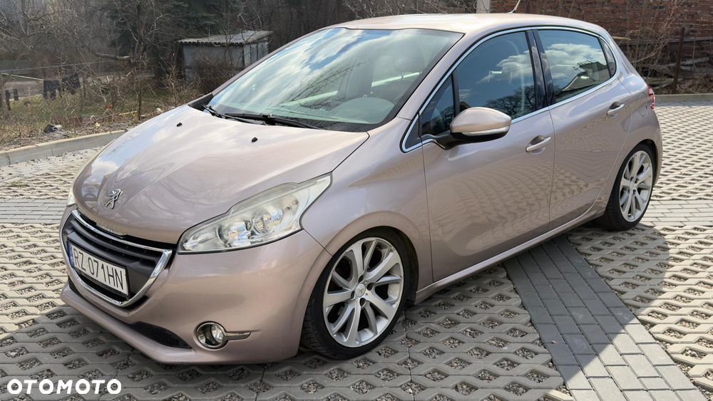Peugeot 208 1.6 VTi Allure - 1