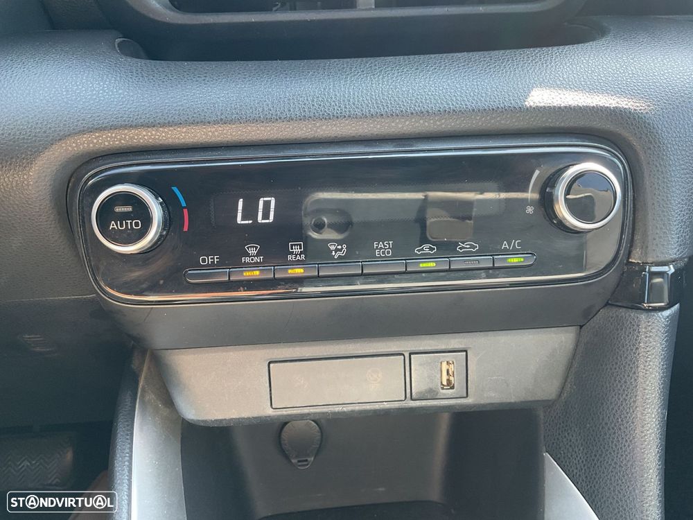 Toyota Yaris 1.5 HDF Exclusive - 31