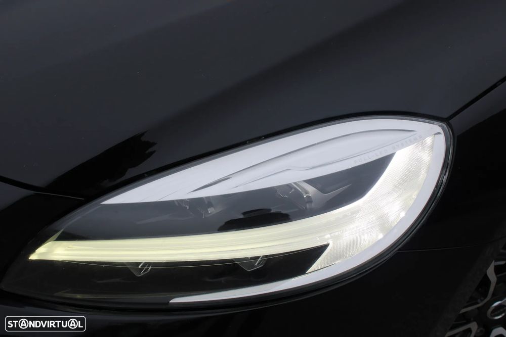 Volvo V40 2.0 D3 Momentum - 5
