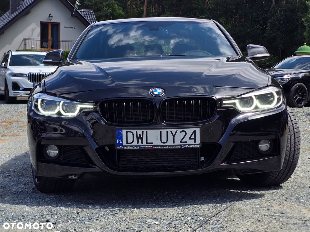 BMW Seria 3 328i xDrive Sport Line - 35