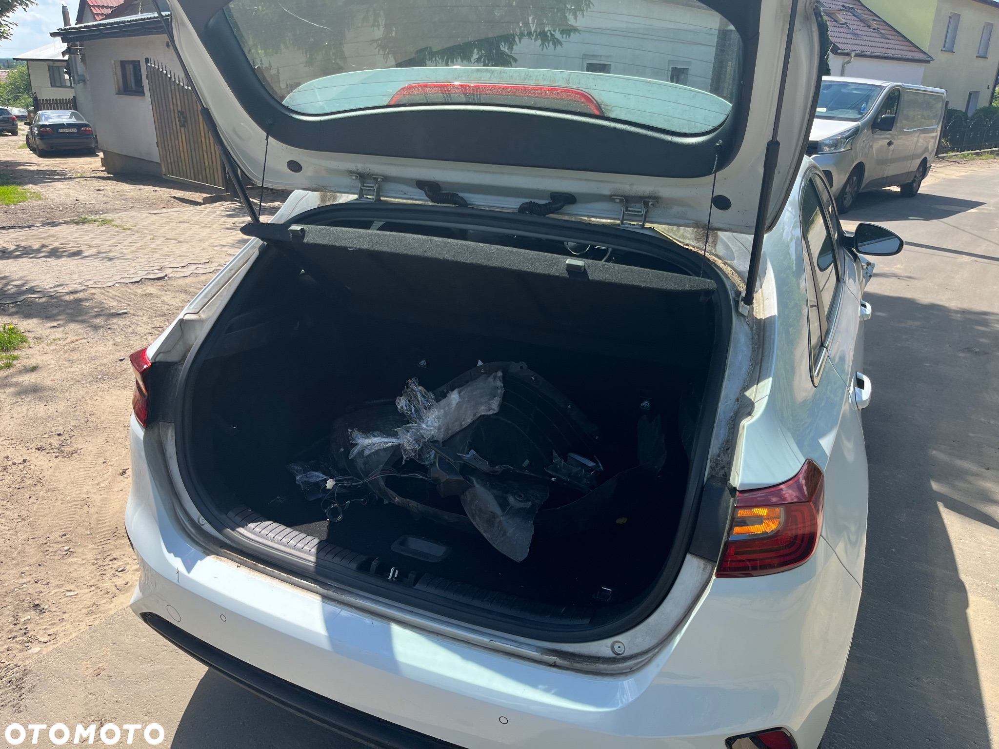 Kia Ceed 1.4 T-GDI DCT OPF Vision - 11