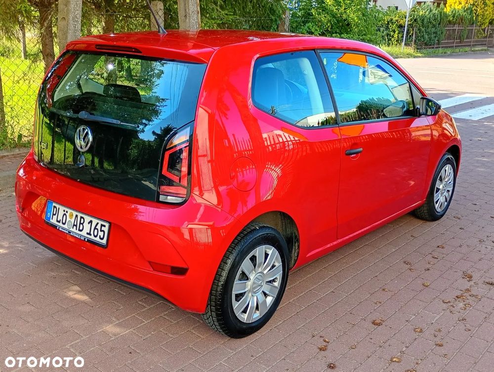 Volkswagen up! 1.0 Beats - 6