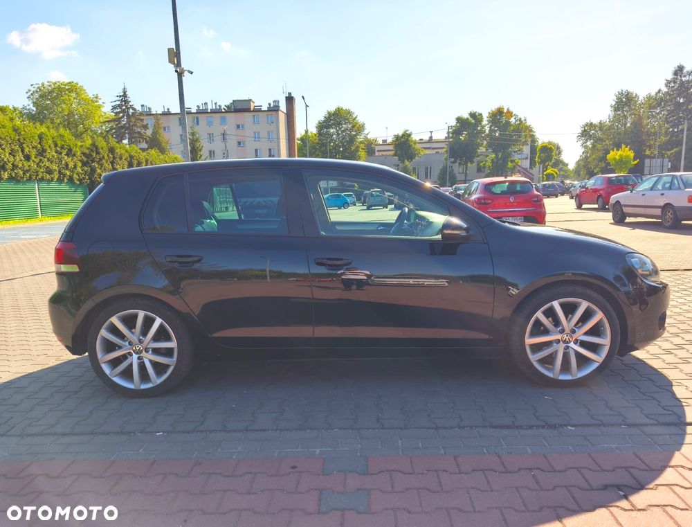 Volkswagen Golf 2.0 TDI Highline - 4