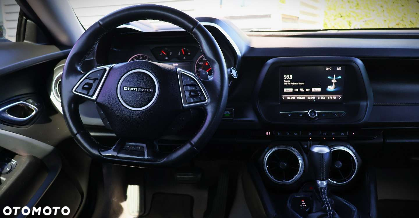 Chevrolet Camaro - 12
