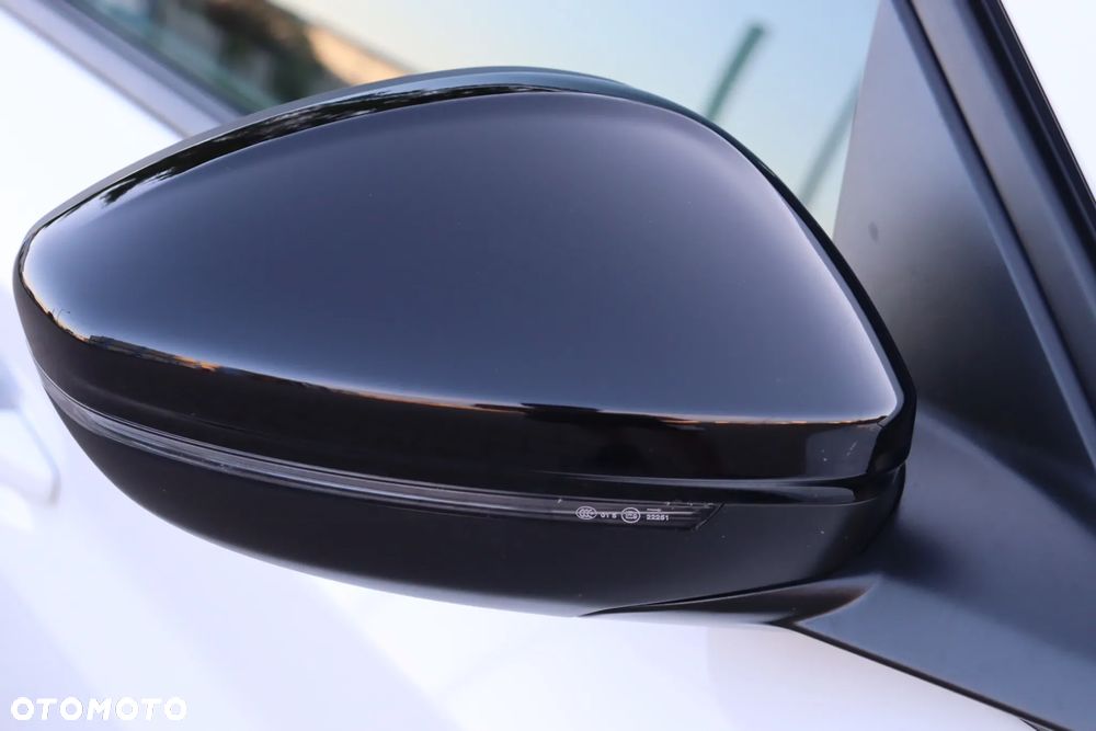 Peugeot 208 1.2 PureTech Allure S&S EAT8 - 19