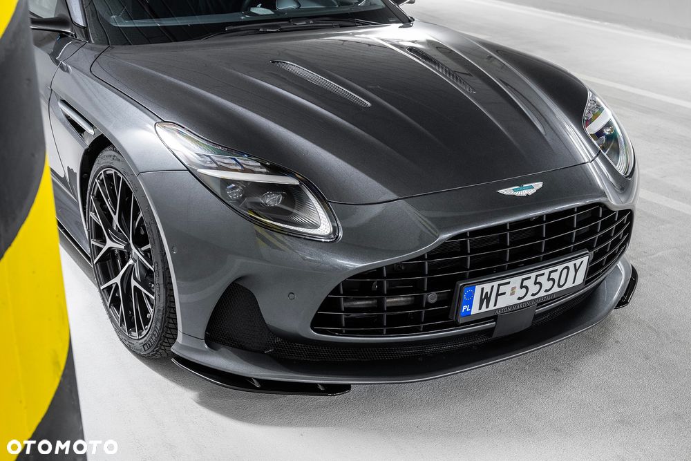 Aston Martin DB - 7
