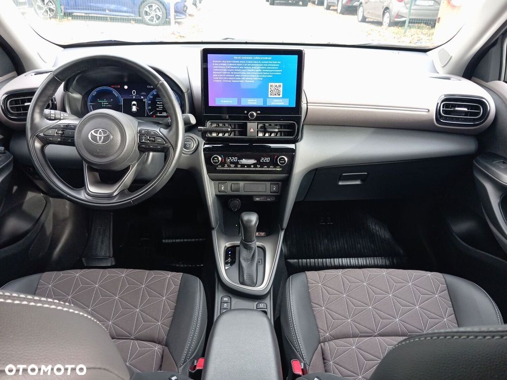 Toyota Yaris Cross 2024 photo 3
