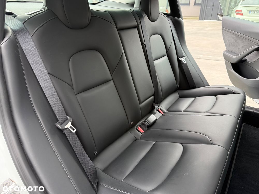Tesla Model 3 - 17