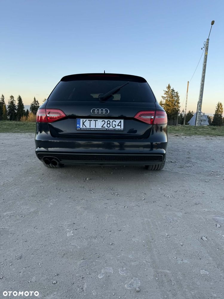 Audi A4 Avant 2.0 TDI Quattro Line - 2