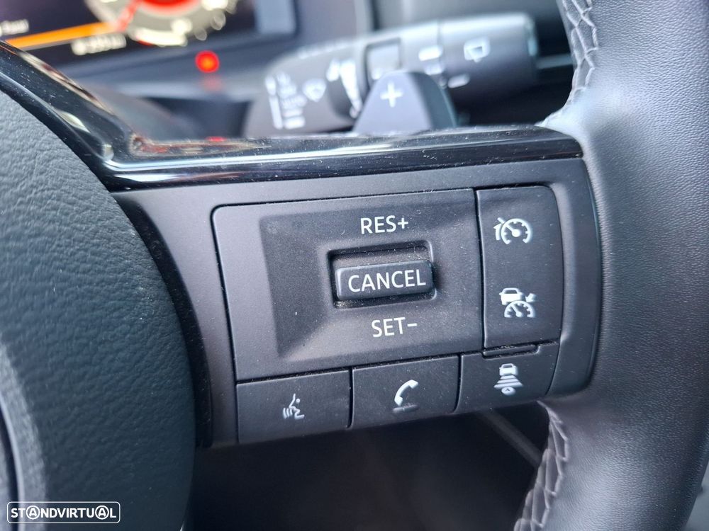 Nissan Qashqai 1.3 DIG-T N-Connecta LED+TT Xtronic - 20