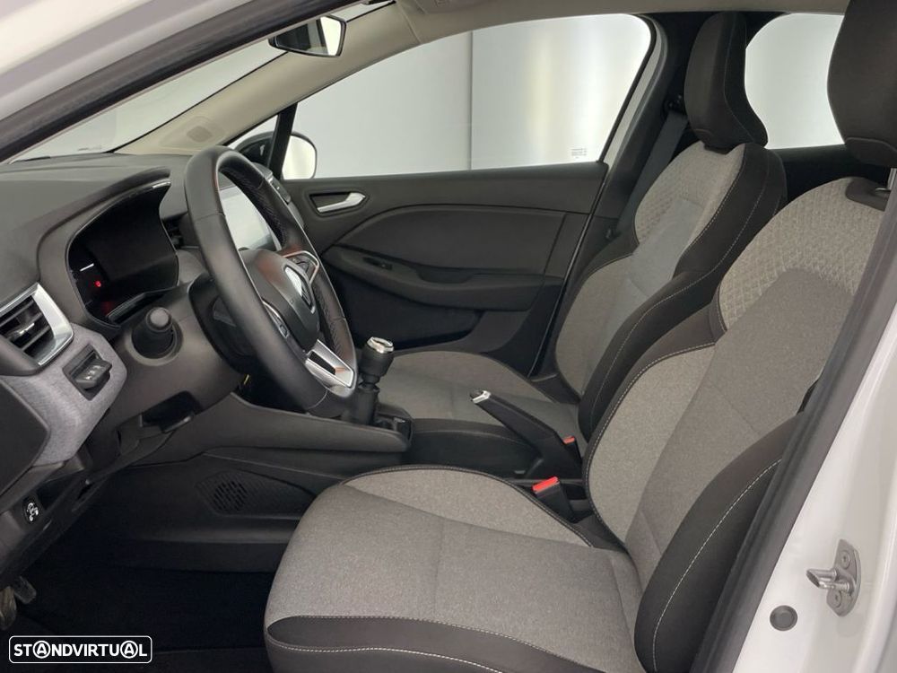 Renault Clio 1.0 TCe Evolution Bi-Fuel - 11