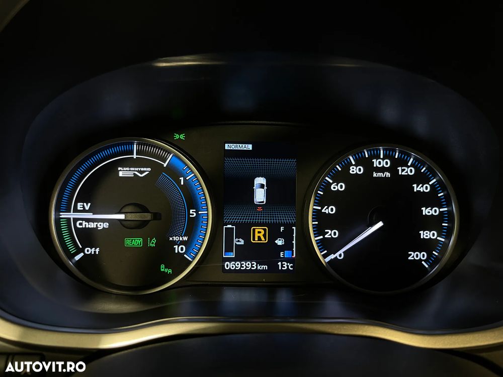 Mitsubishi Eclipse-Cross Plug-In Hybrid 4WD Plus - 31