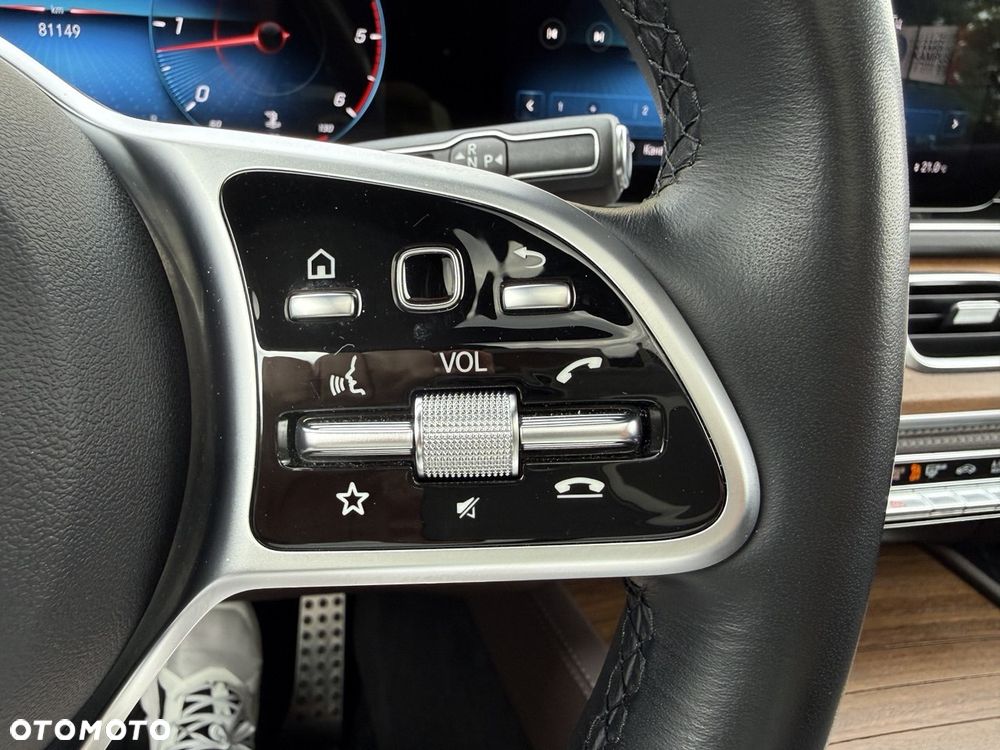 Mercedes-Benz GLS - 24