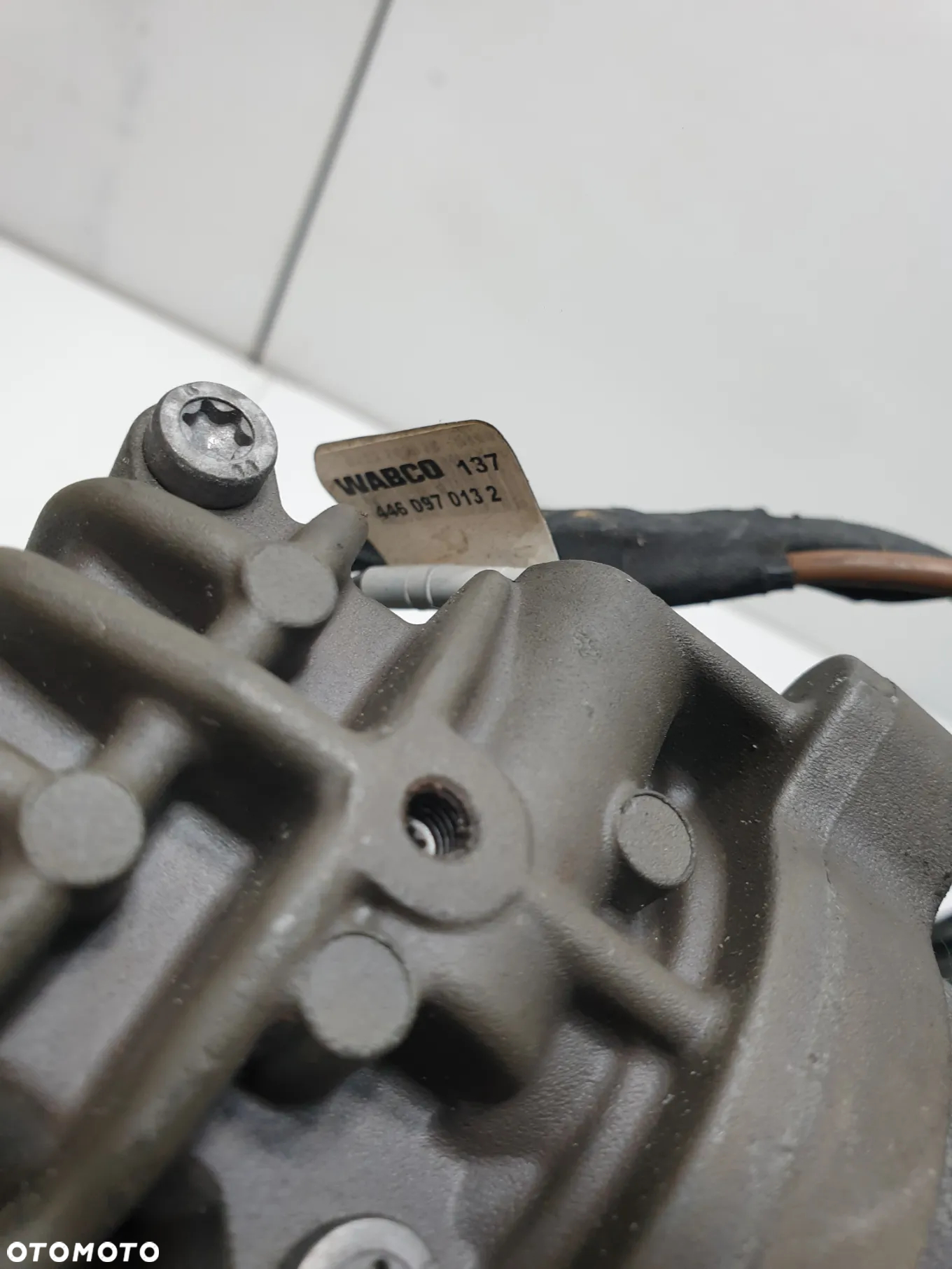 BMW G11 G12 POMPA NIWO KOMPRESOR ZAWIESZENIA WABCO  6861882  POTESTOWA MINIMALNY PRZEBIEG - 21