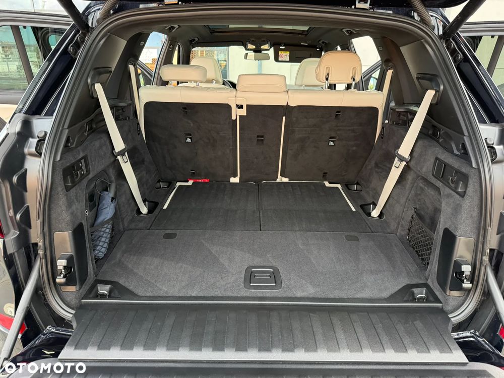 BMW X5 xDrive40i mHEV - 17