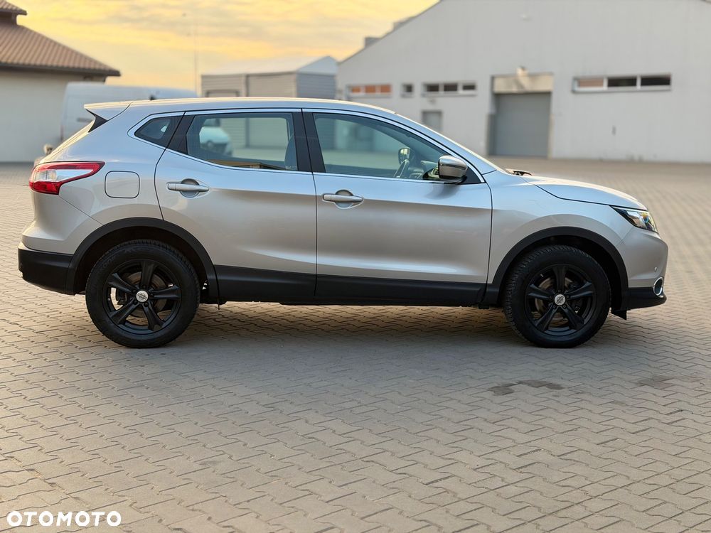 Nissan Qashqai 1.2 DIG-T N-Connecta - 6
