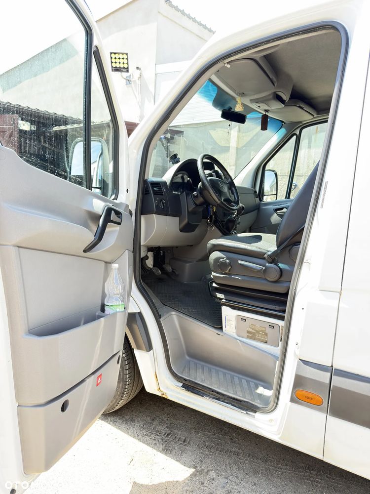 Mercedes-Benz Sprinter - 21