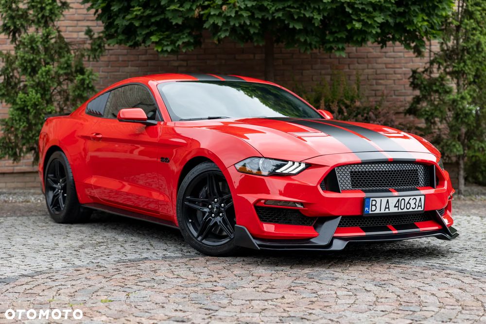 Ford Mustang - 1