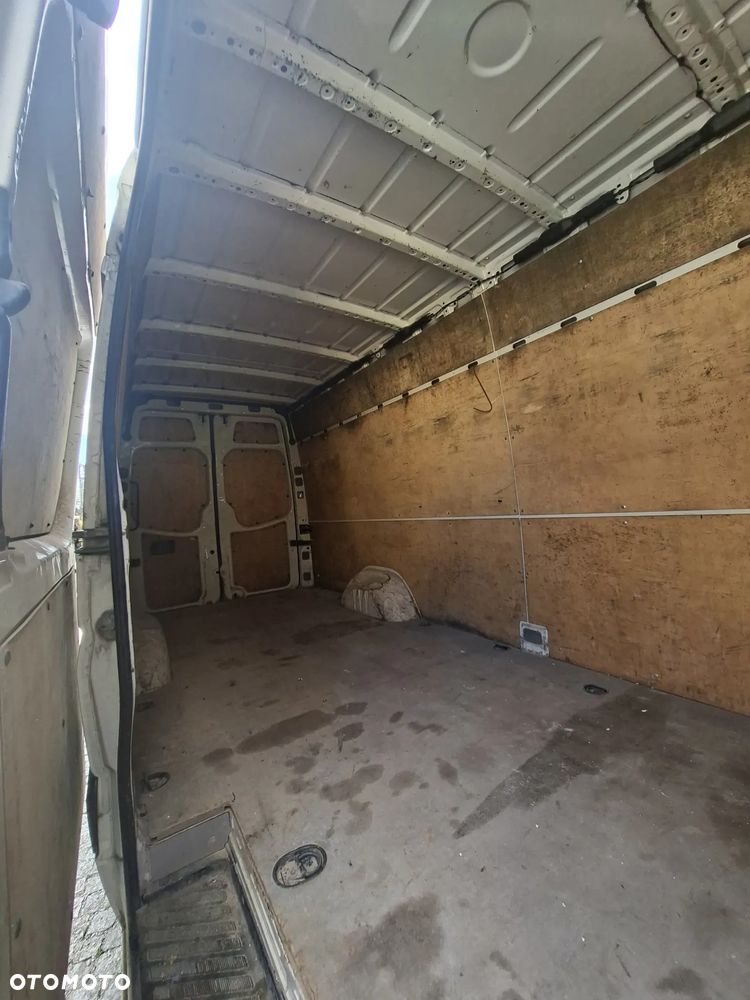 Volkswagen Crafter - 10
