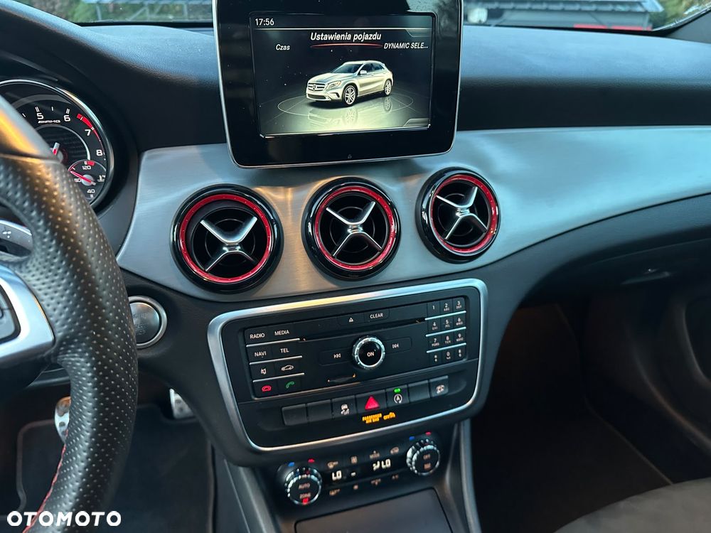 Mercedes-Benz GLA AMG 45 4Matic AMG Speedshift 7G-DCT AMG Night Edition - 39