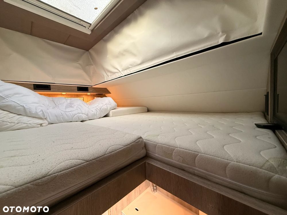 Scania Koniowóz STX S770 5-koni + Duża przyczepa, 4-konie - 34