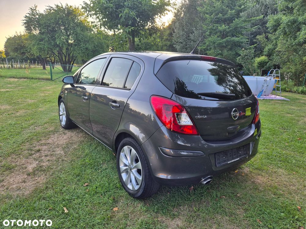 Opel Corsa 1.4 16V 150 Jahre - 7
