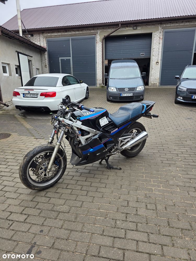 Yamaha FJ - 2