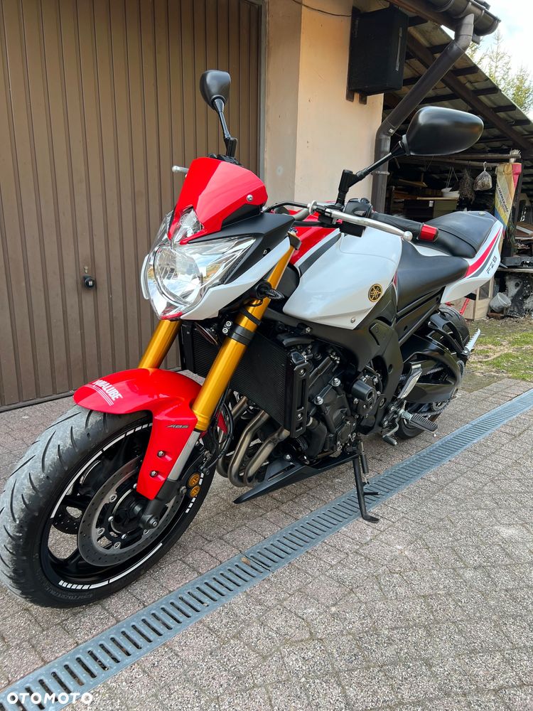 Yamaha FZ8 - 5
