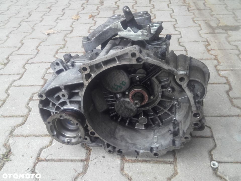 Skrzynia biegów VW Skoda Audi 2.0 TDI 02Q301103C - 1