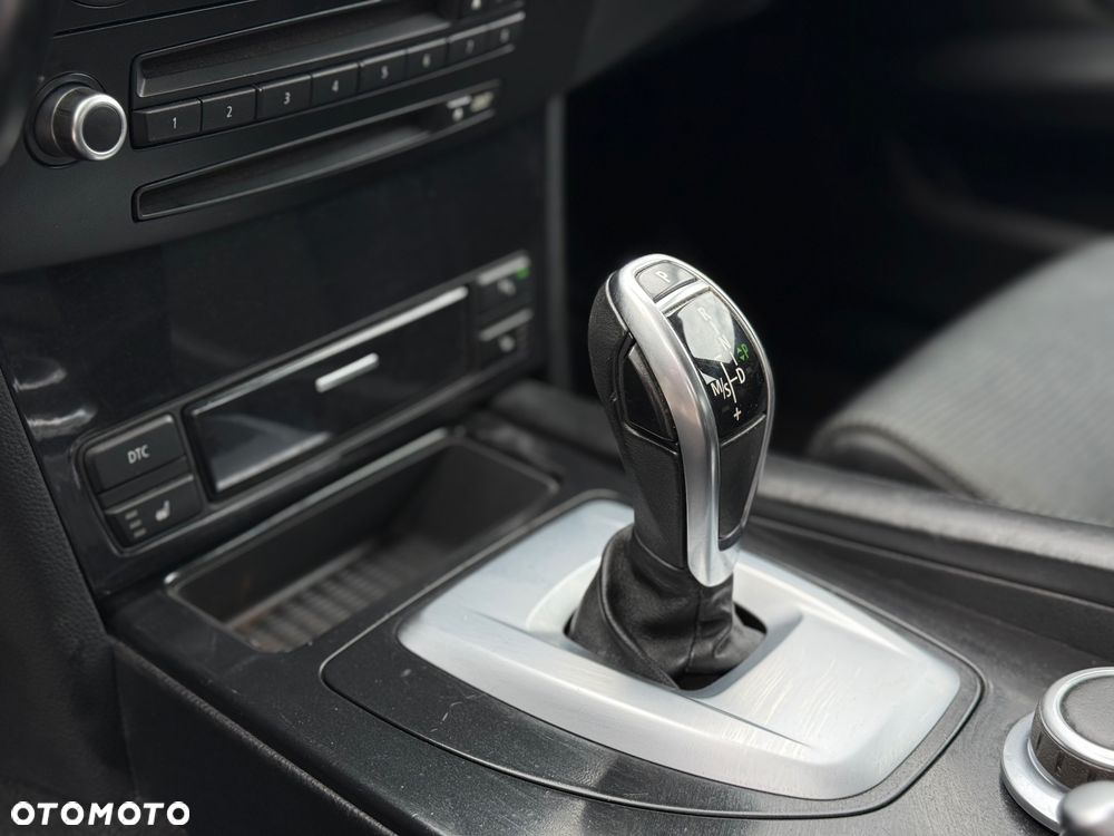 BMW Seria 5 530d Sport-Aut Edition Sport - 16