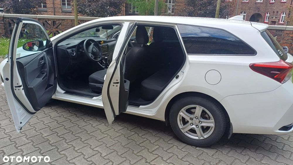 Toyota Auris 1.33 VVT-i Active - 11