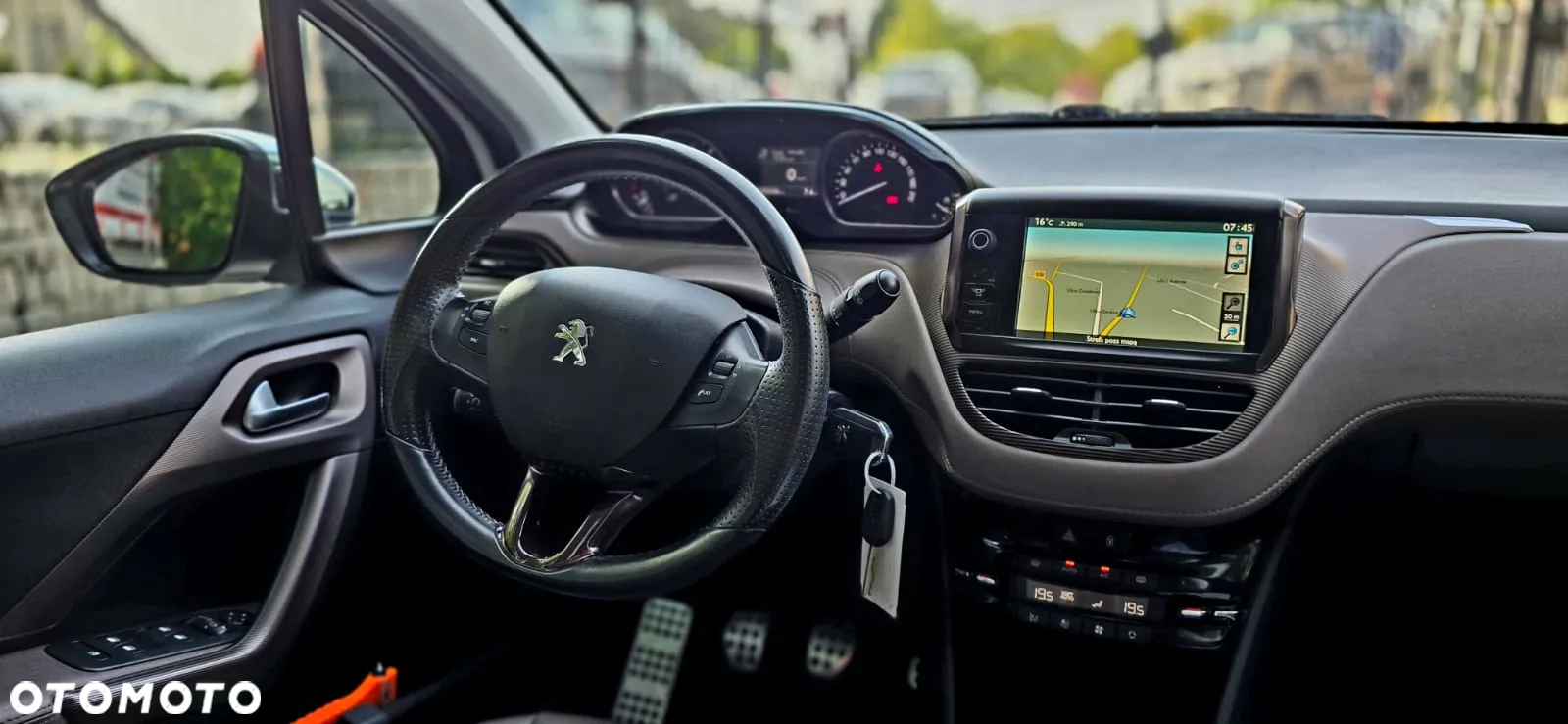 Peugeot 2008 1.6 VTi Allure - 19