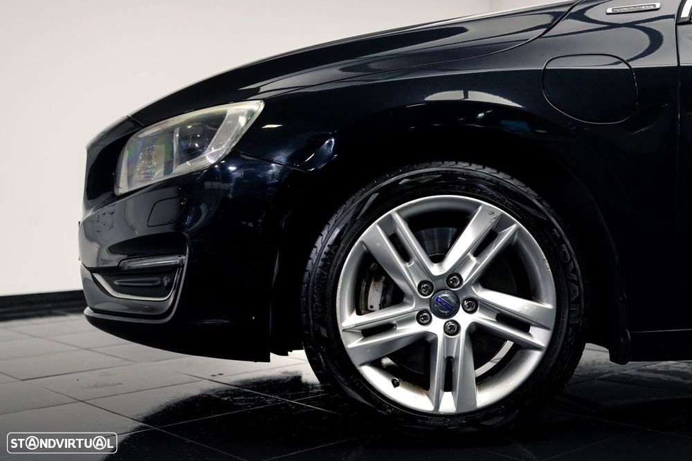 Volvo V60 2.4 D6 Momentum AWD Phev - 7