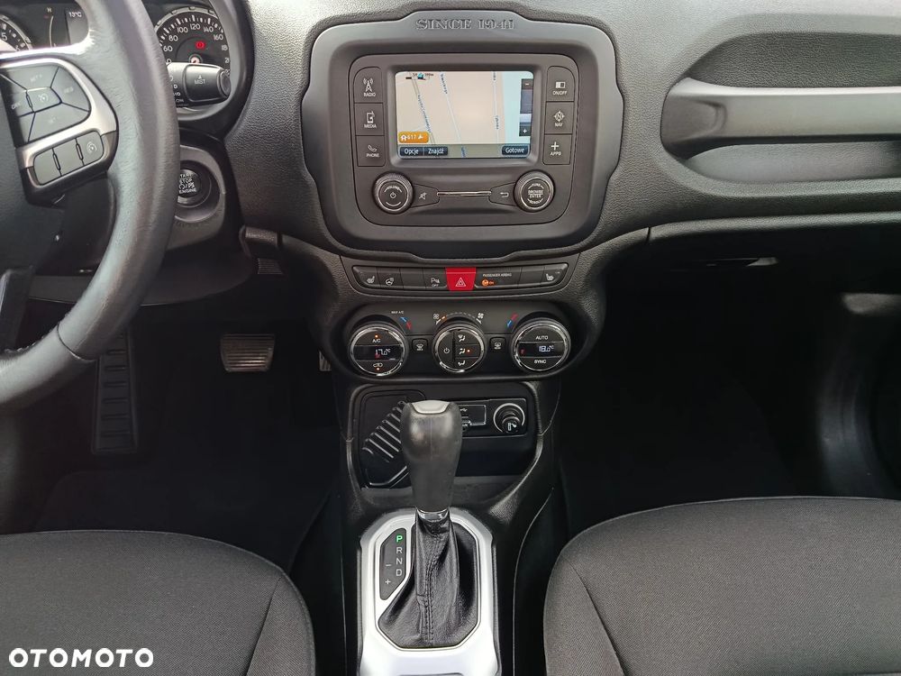 Jeep Renegade 1.4 MultiAir DSG Longitude - 33