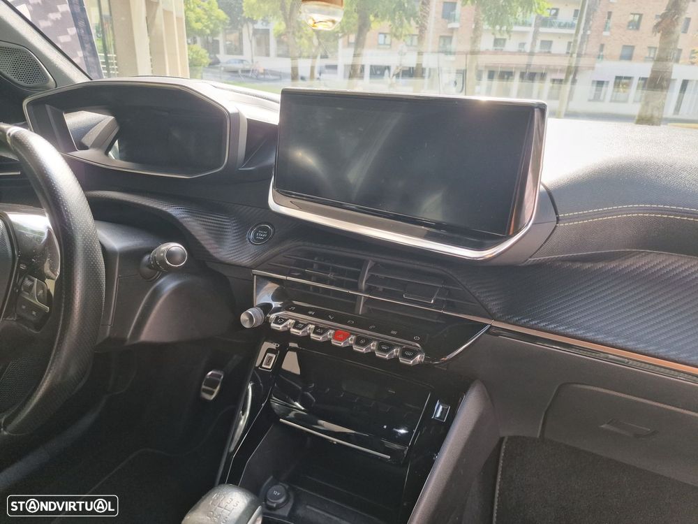 Peugeot 2008 1.2 PureTech GT - 21
