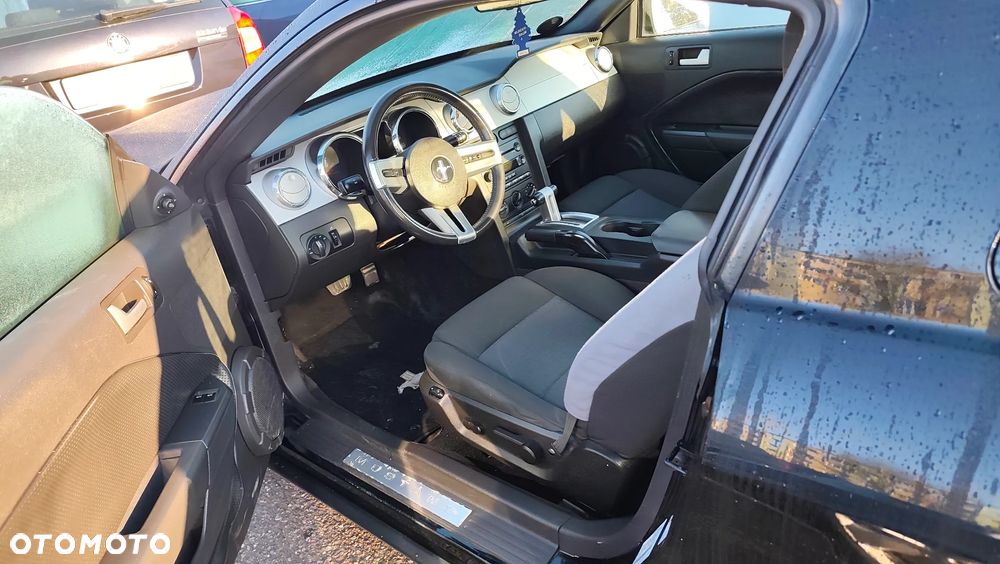 Ford Mustang 4.0 V6 - 25