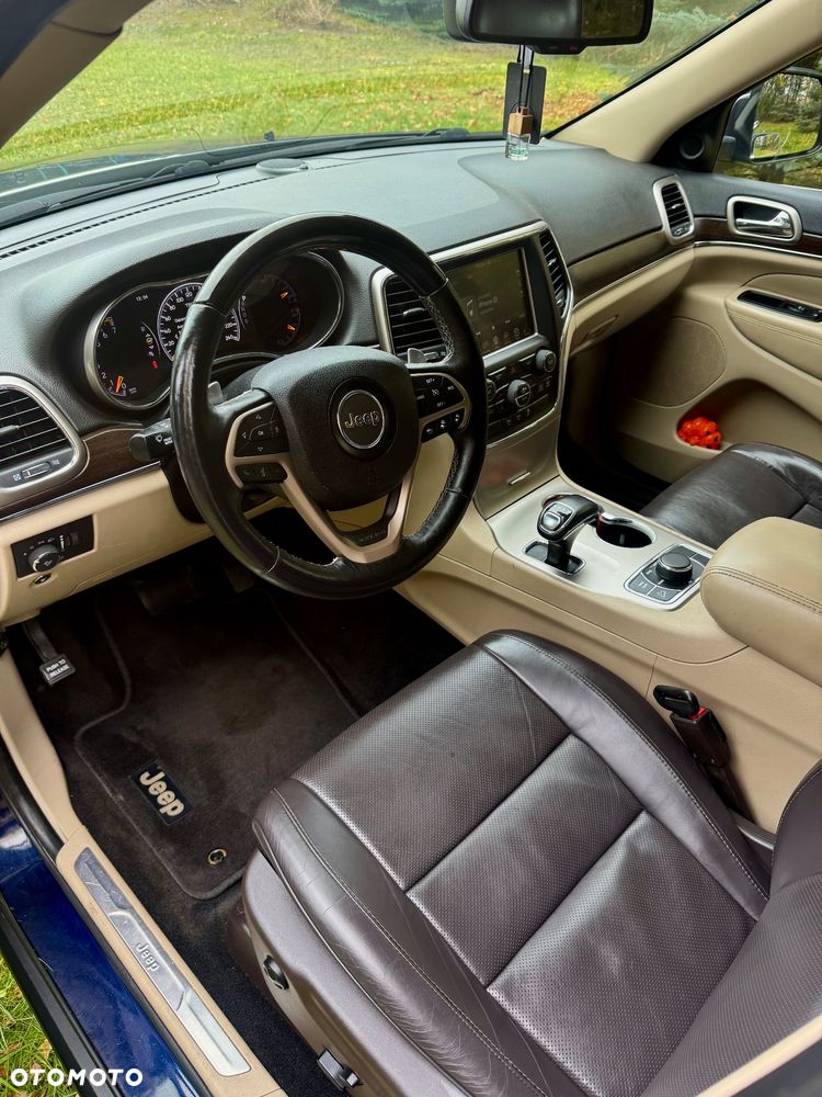 Jeep Grand Cherokee - 10