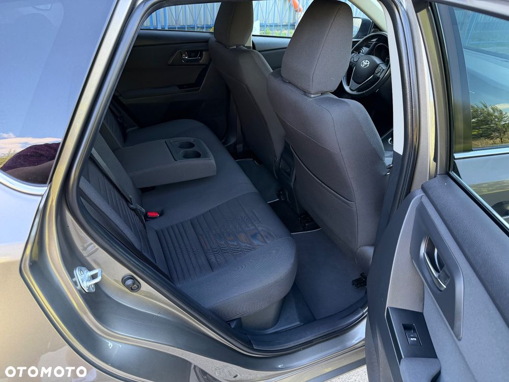 Toyota Auris - 27