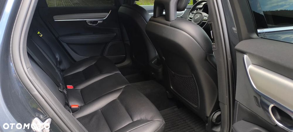 Volvo V90 D4 Momentum - 5