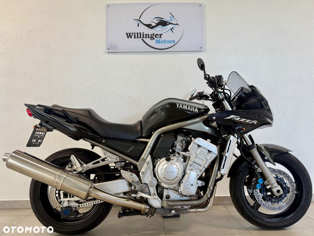 Yamaha FZS - 4