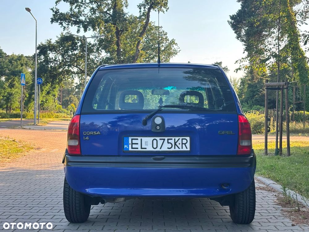 Opel Corsa 1.4 Joy - 4