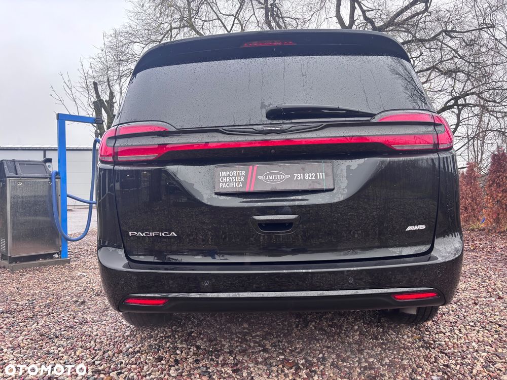 Chrysler Pacifica - 7