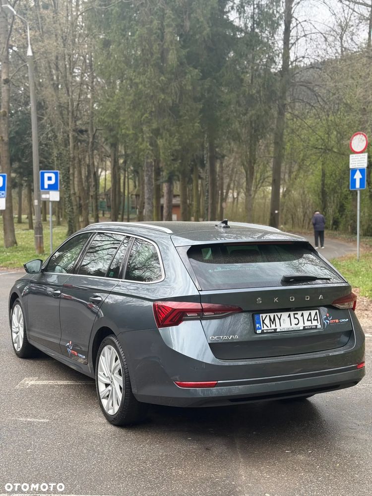 Skoda Octavia 2.0 TDI Style DSG - 3