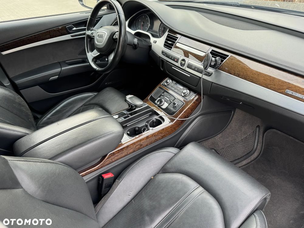 Audi A8 4.2 TDI Quattro - 12