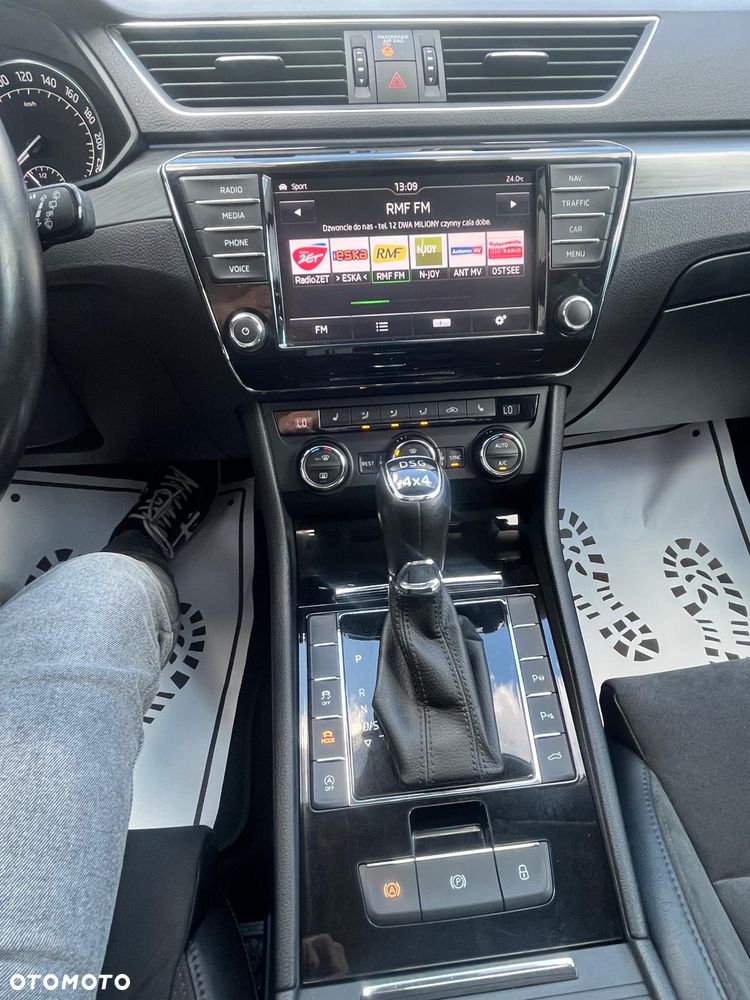 Skoda Superb 2.0 TSI 4x4 DSG Style - 20