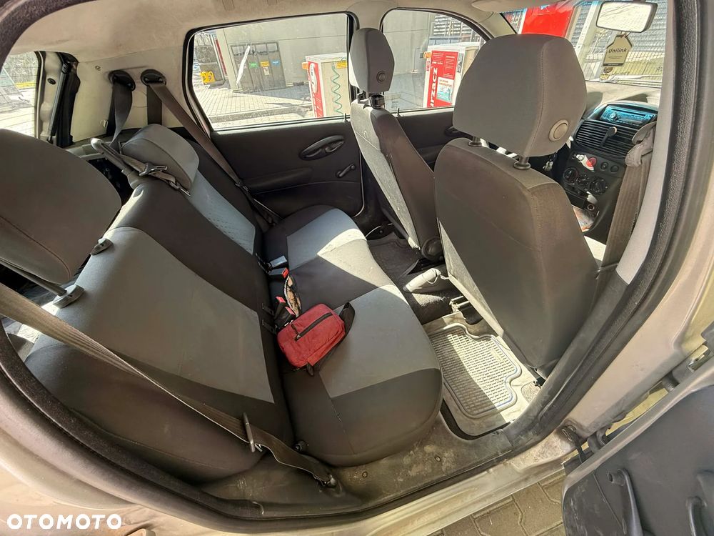 Fiat Punto 1.2 8V - 8